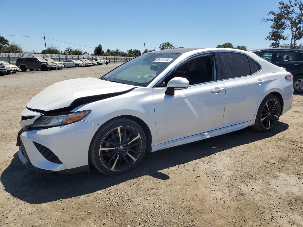 4T1B61HK8KU739904 2019 TOYOTA CAMRY - Image 1