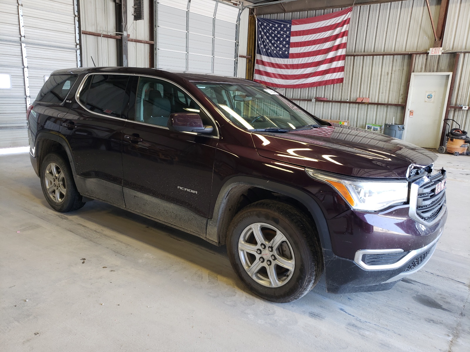 1GKKNKLA6HZ193647 2017 GMC Acadia Sle