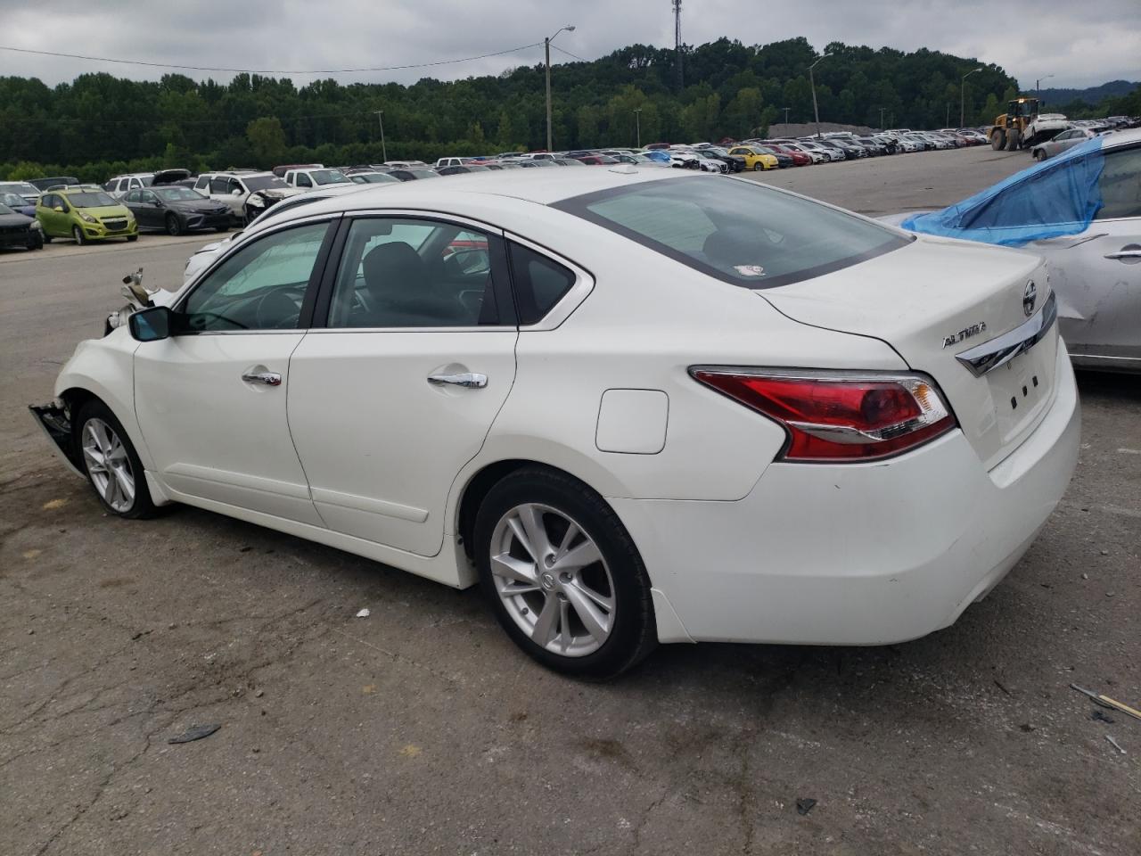 1N4AL3AP1FC185262 2015 NISSAN ALTIMA - Image 2