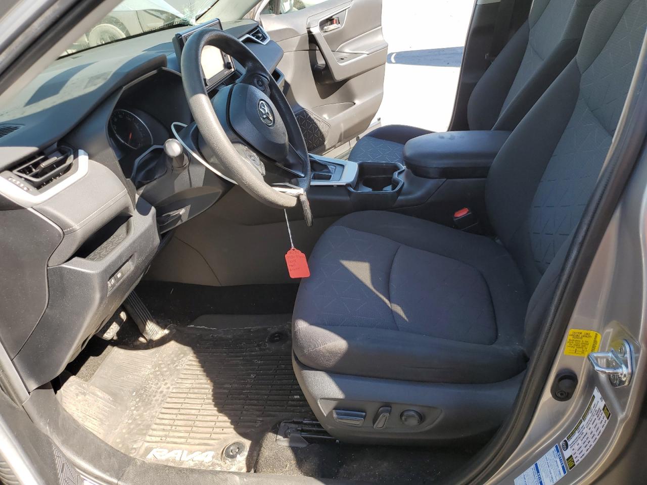 2020 Toyota Rav4 Xle VIN: 2T3P1RFV8LC083827 Lot: 65654864