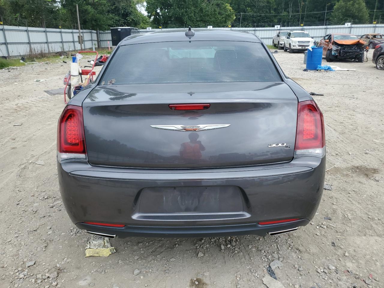 2019 Chrysler 300 S VIN: 2C3CCABG7KH618083 Lot: 69575854