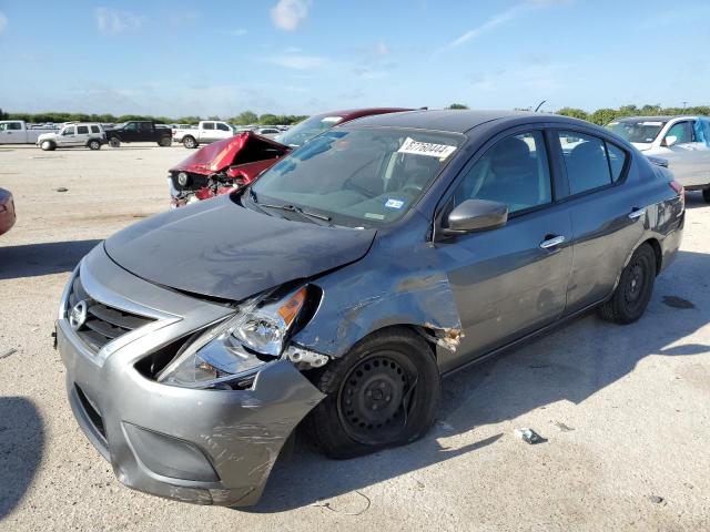  NISSAN VERSA 2019 Szary