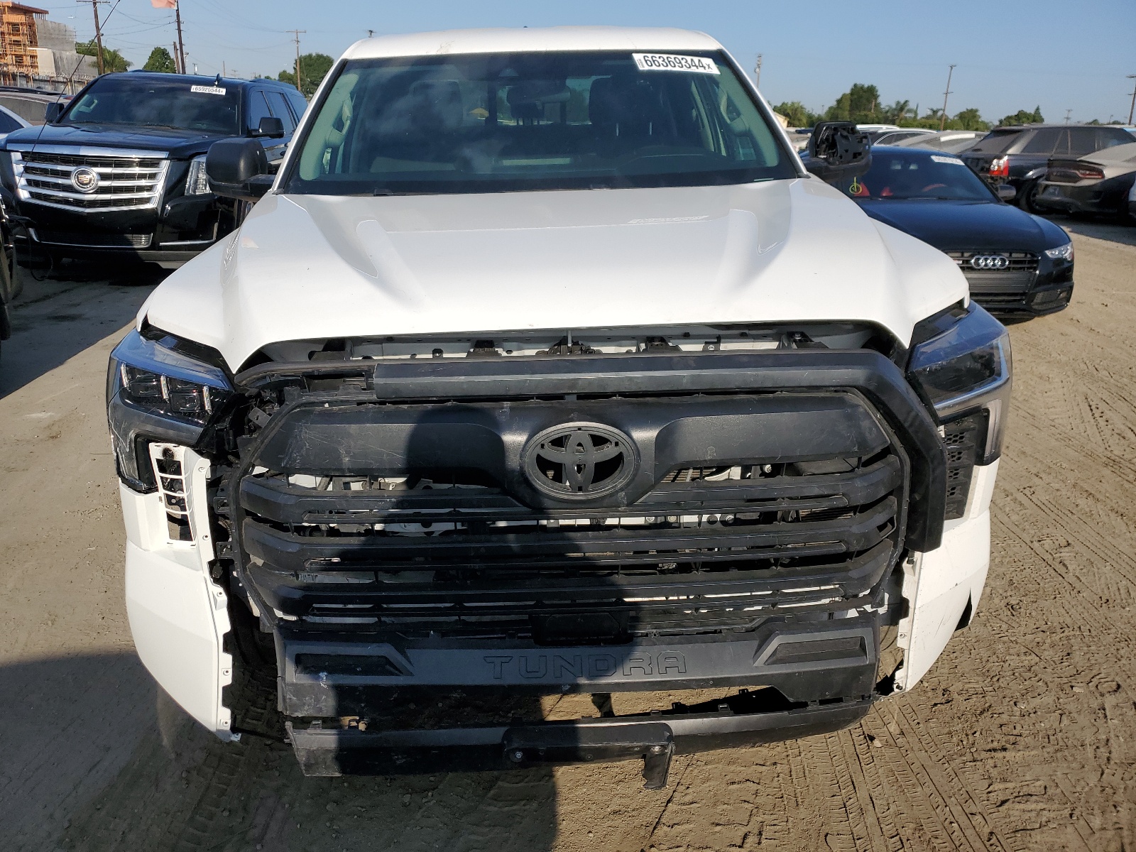 2022 Toyota Tundra Double Cab Sr vin: 5TFKB5CD8NX001040