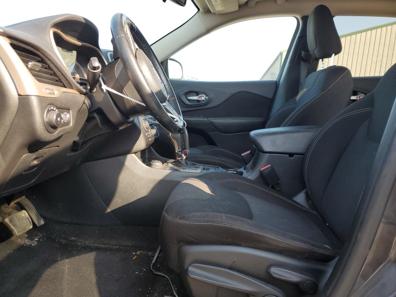 2015 Jeep Grand Cherokee - Image 7