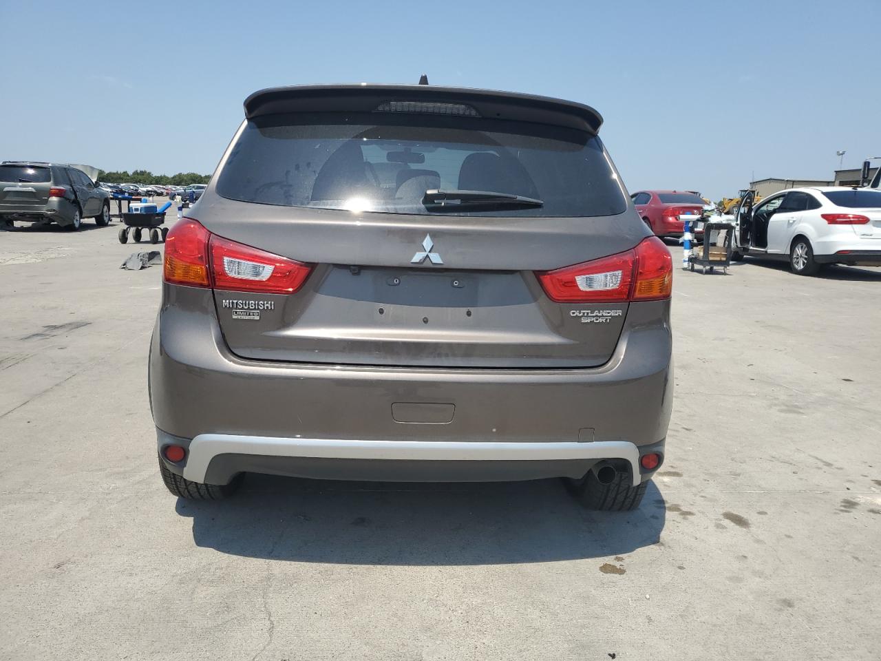 JA4AP3AU9HZ035608 2017 Mitsubishi Outlander Sport Es