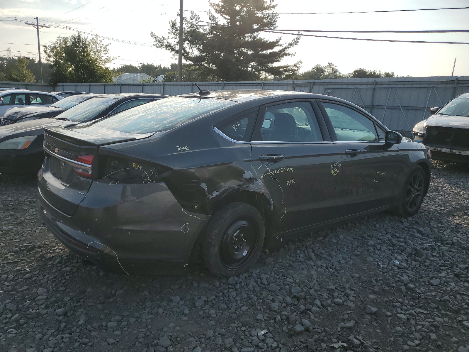 3FA6P0H78JR112673 2018 Ford Fusion Se