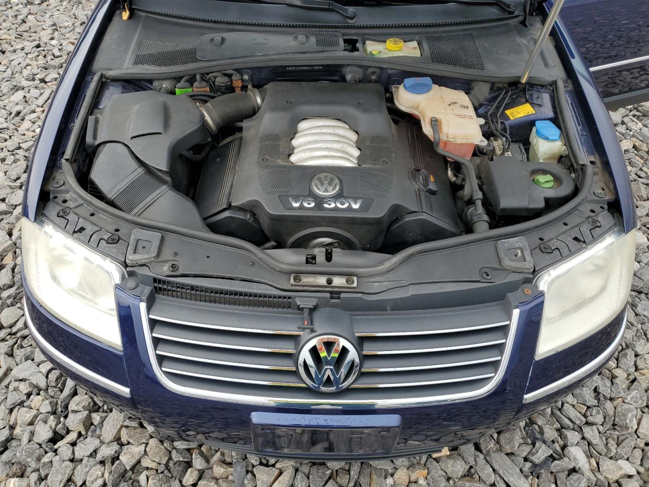 WVWYH63B84E111030 2004 Volkswagen Passat Glx 4Motion