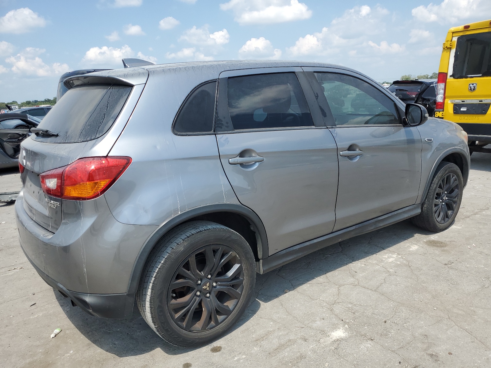 2017 Mitsubishi Outlander Sport Es vin: JA4AP3AU4HZ050274