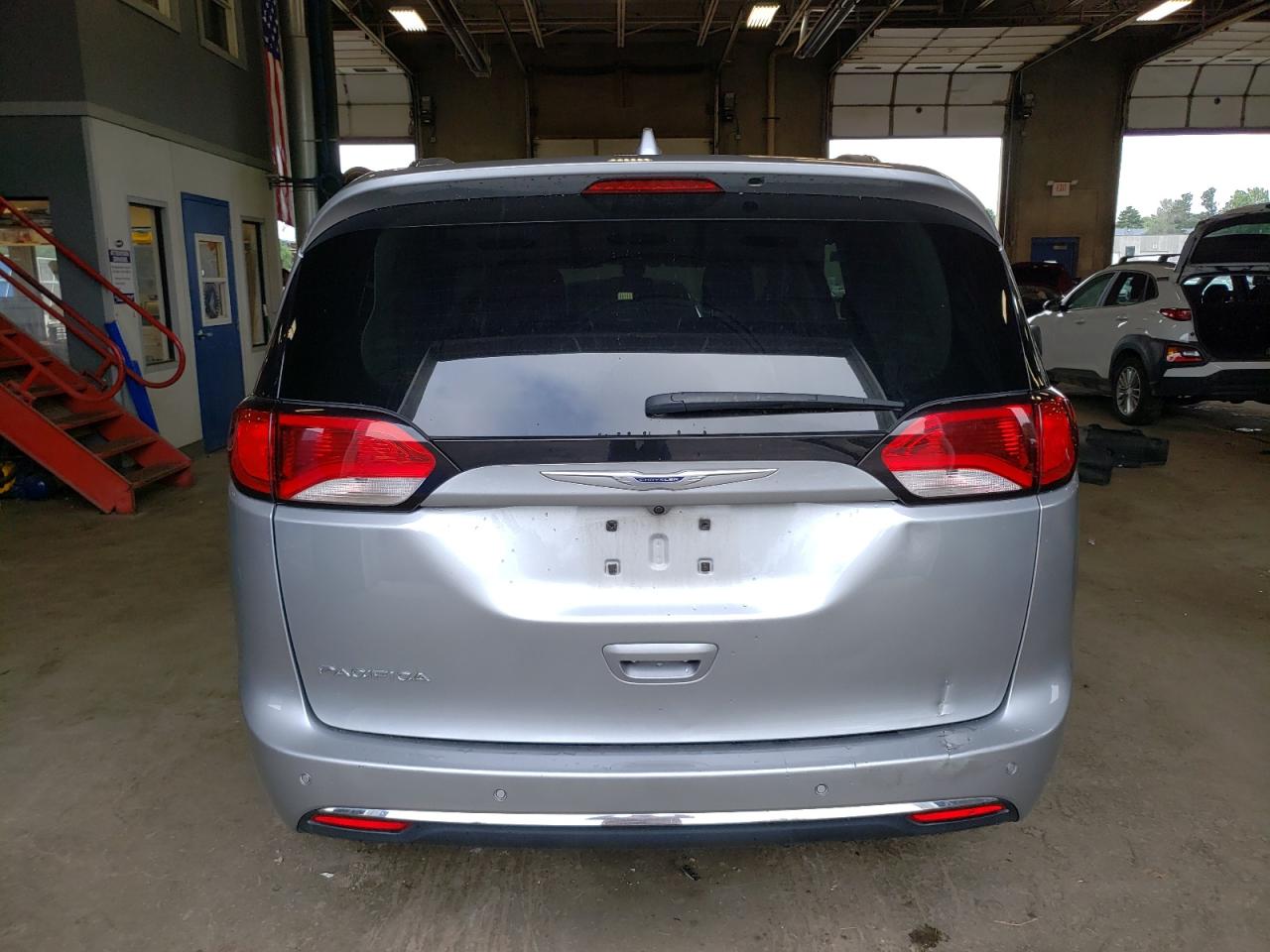 2019 Chrysler Pacifica Touring L VIN: 2C4RC1BG1KR665562 Lot: 68259804