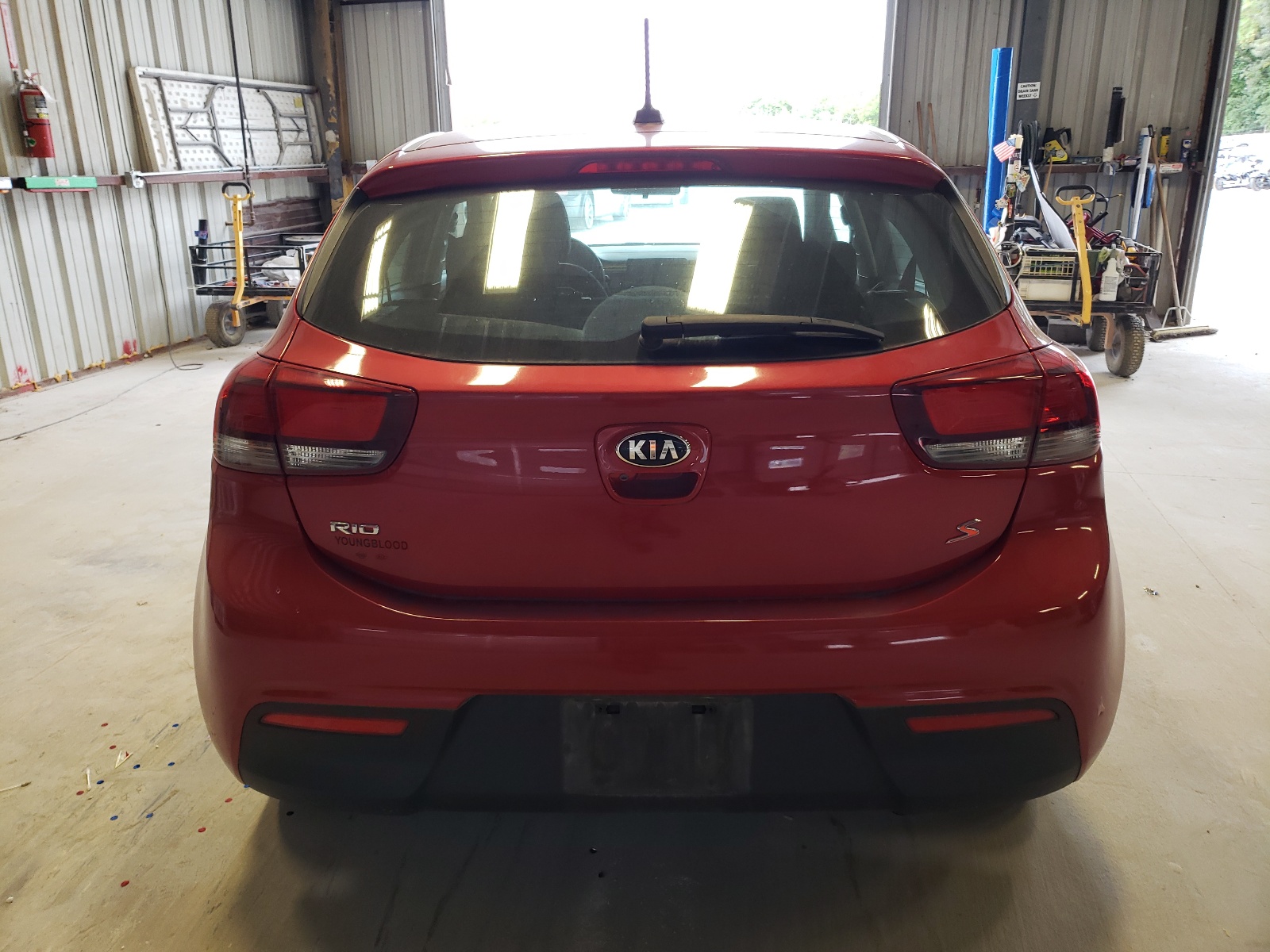 3KPA25AB1JE119499 2018 Kia Rio Lx