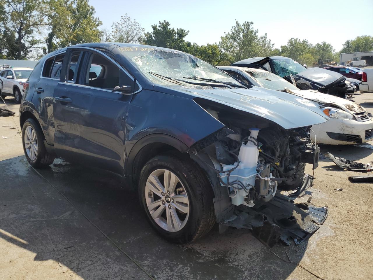 VIN KNDPM3AC7H7298157 2017 KIA SPORTAGE no.4