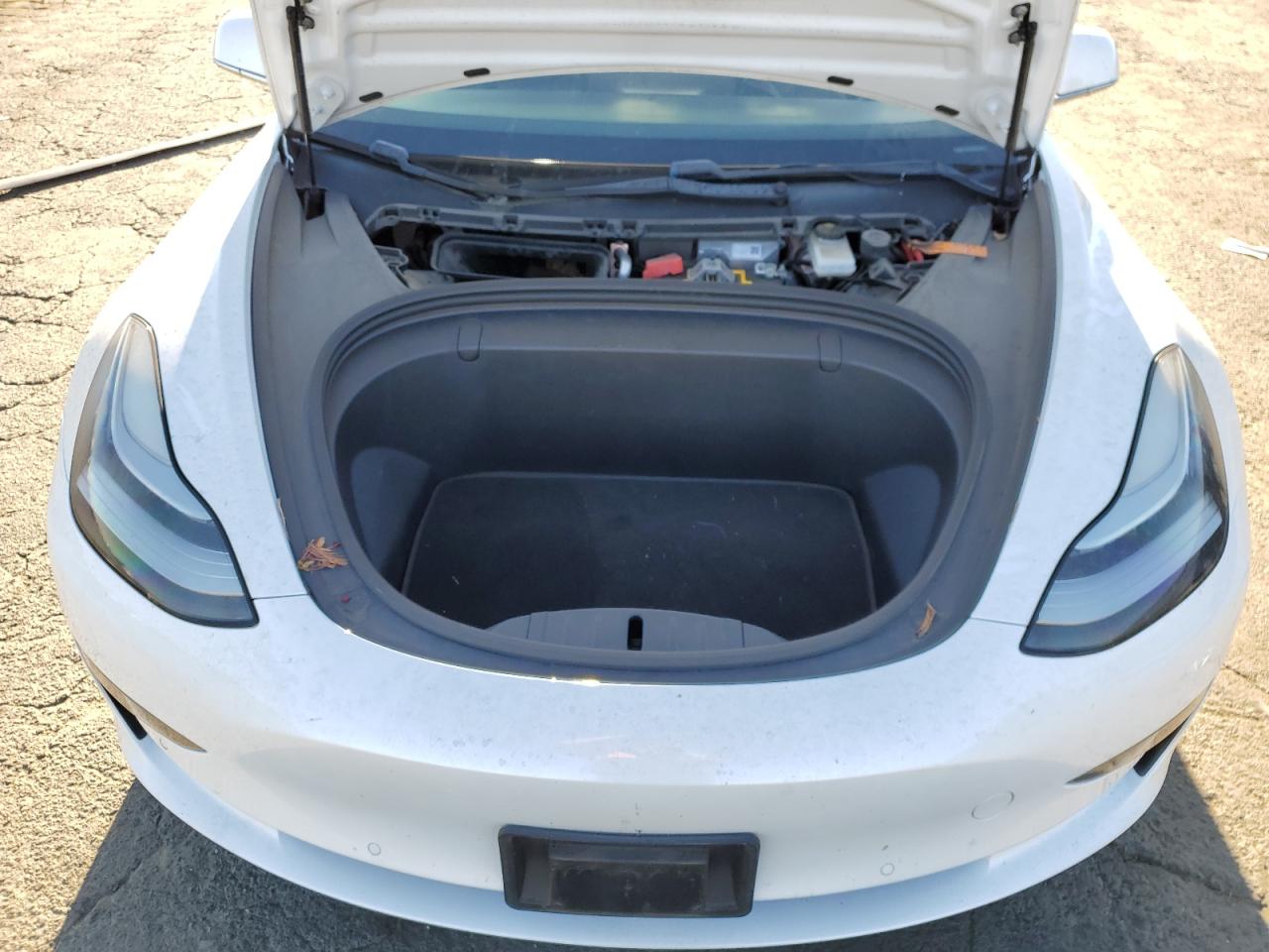 5YJ3E1EA7KF327134 2019 Tesla Model 3