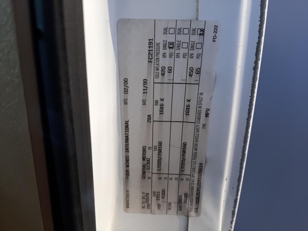 2000 Chevrolet Express G3500 VIN: 1GBJG31J1Y1170614 Lot: 66369004