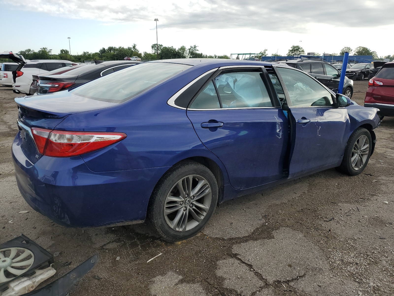 4T1BF1FKXFU897640 2015 Toyota Camry Le