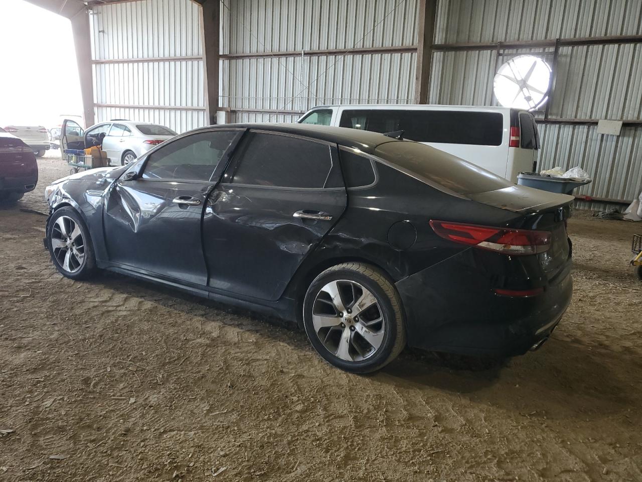 5XXGT4L32KG302359 2019 KIA OPTIMA - Image 2