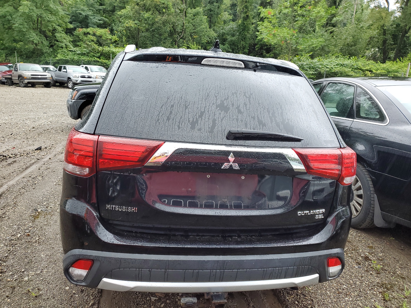 JA4AZ3A37HZ037584 2017 Mitsubishi Outlander Se