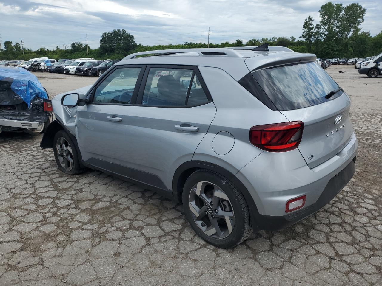 2022 Hyundai Venue Sel VIN: KMHRC8A35NU163728 Lot: 65670664