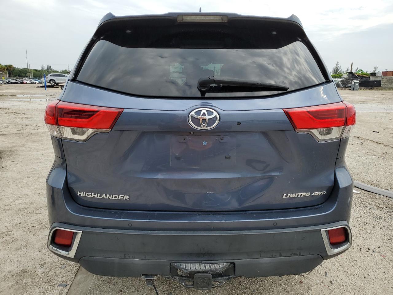 2018 Toyota Highlander Limited VIN: 5TDDZRFH1JS495445 Lot: 66095534
