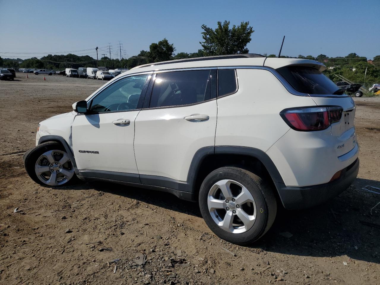 3C4NJDBB3LT124294 2020 JEEP COMPASS - Image 2