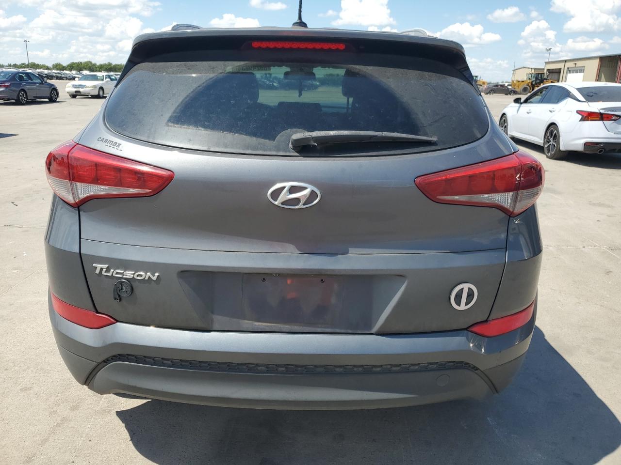 KM8J33A4XGU139016 2016 Hyundai Tucson Limited