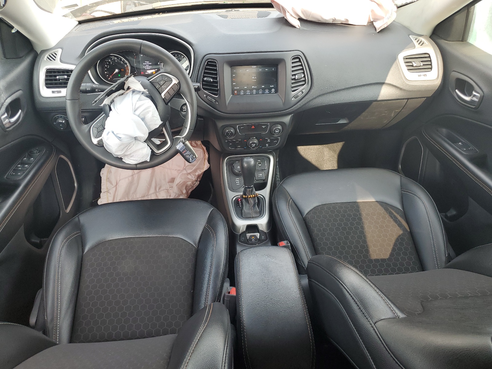 3C4NJDBB9MT584447 2021 Jeep Compass Latitude