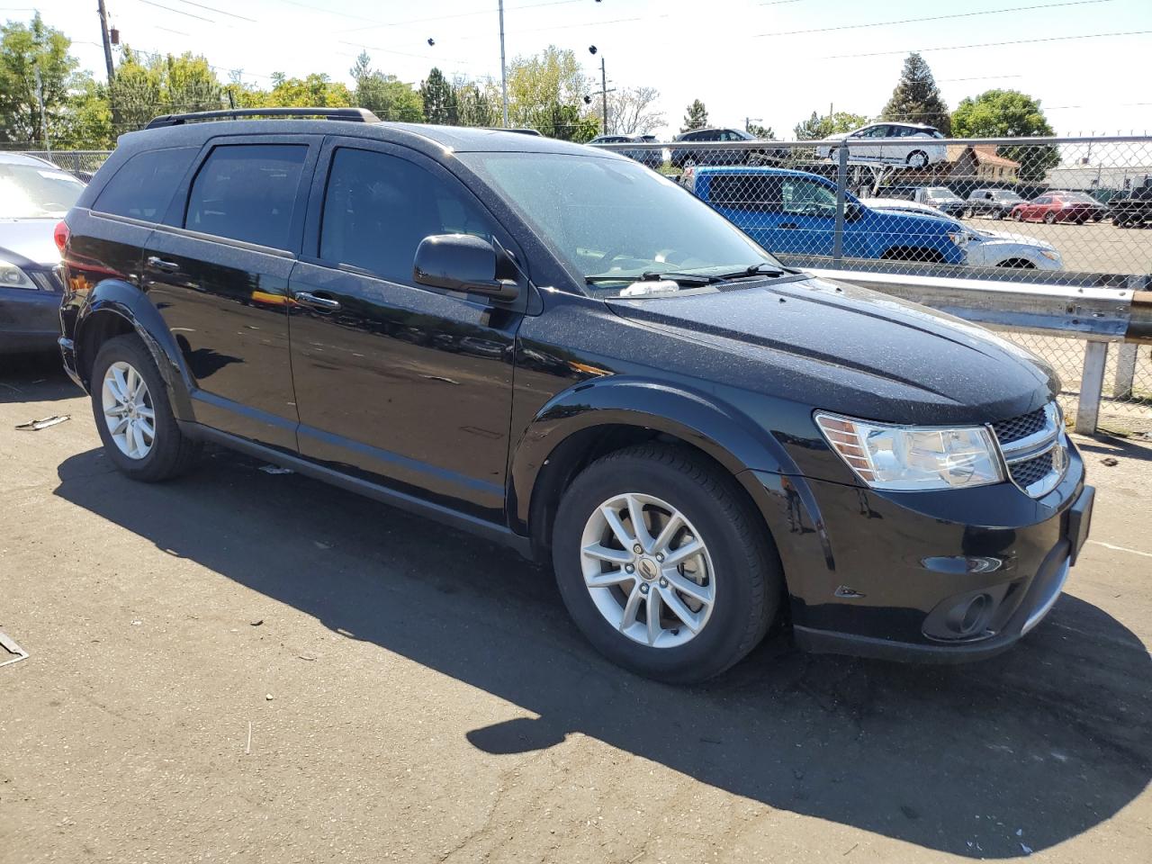 VIN 3C4PDCBG5JT521699 2018 DODGE JOURNEY no.4