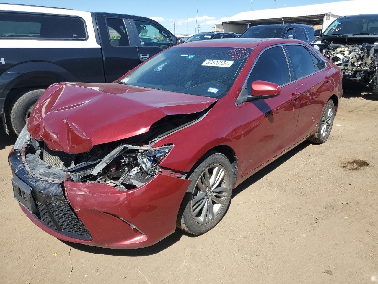 4T1BF1FK2GU587063 2016 TOYOTA CAMRY - Image 1