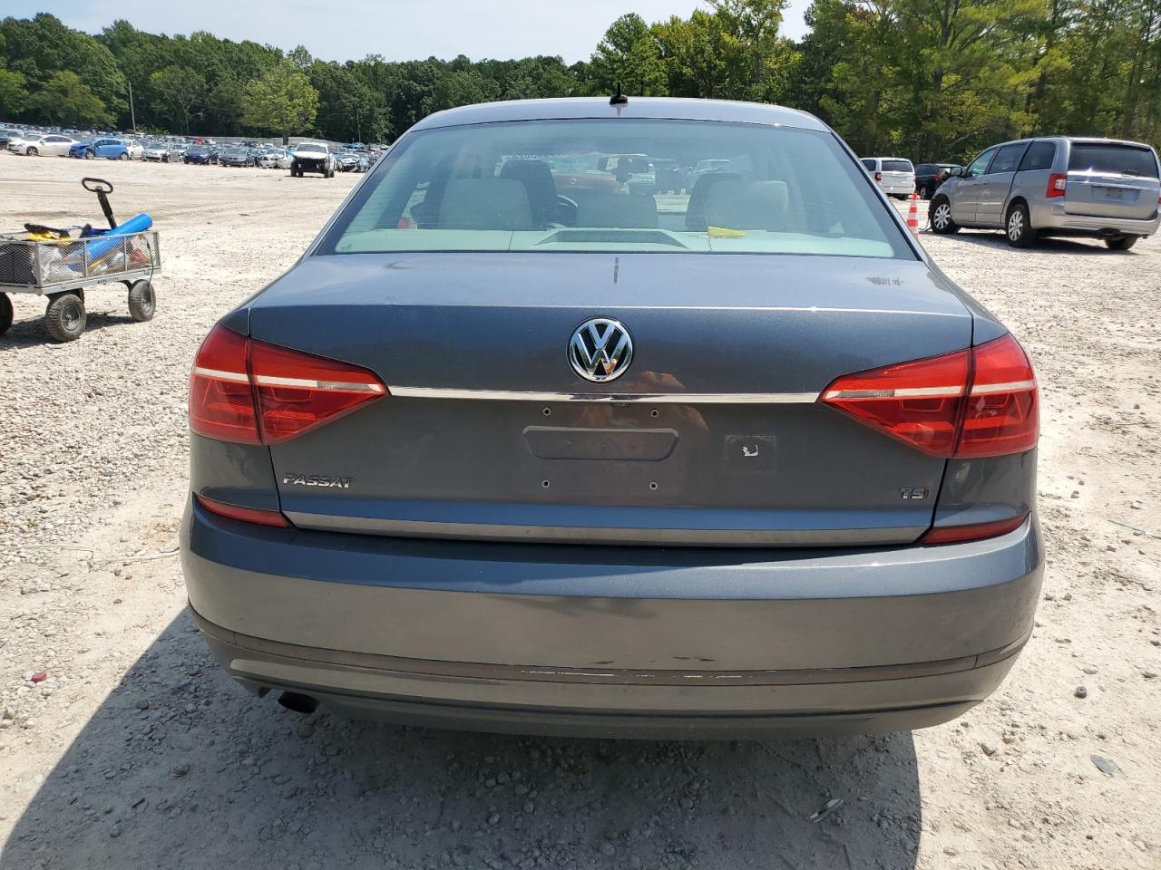 2016 Volkswagen Passat S VIN: 1VWAT7A35GC052517 Lot: 68309624