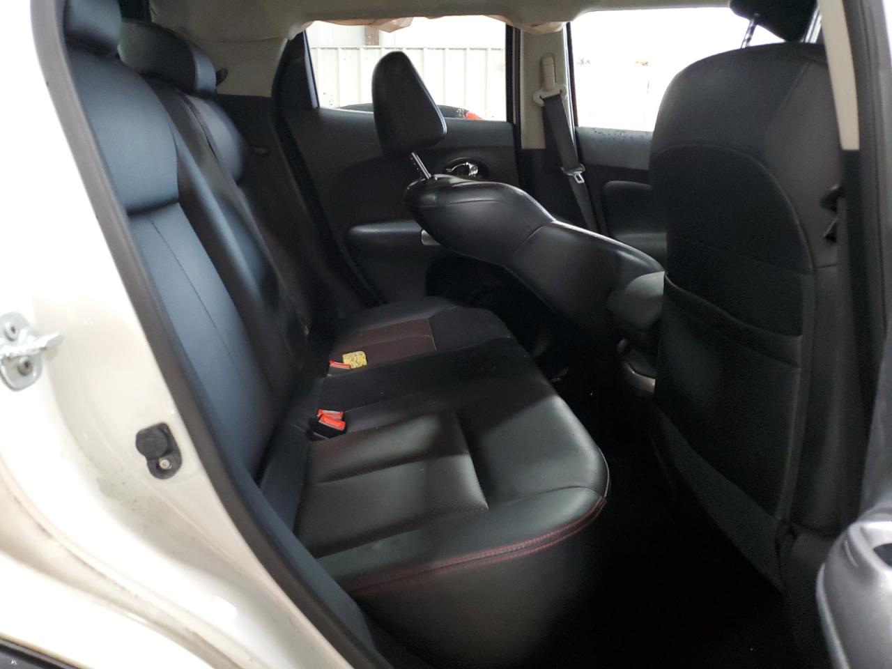 2015 Nissan Juke S VIN: JN8AF5MV3FT564694 Lot: 65739154