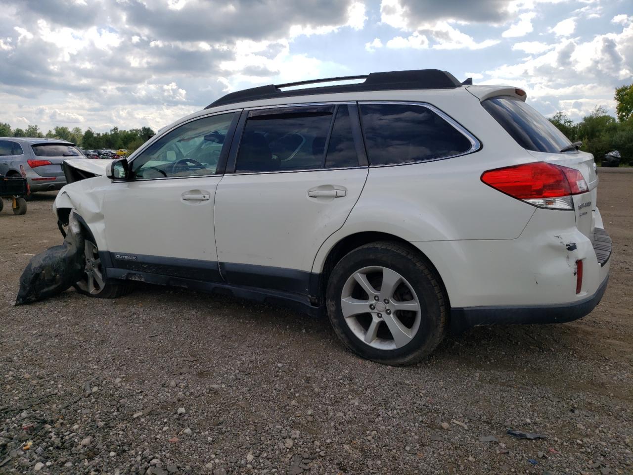 2014 Subaru Outback - Image 2