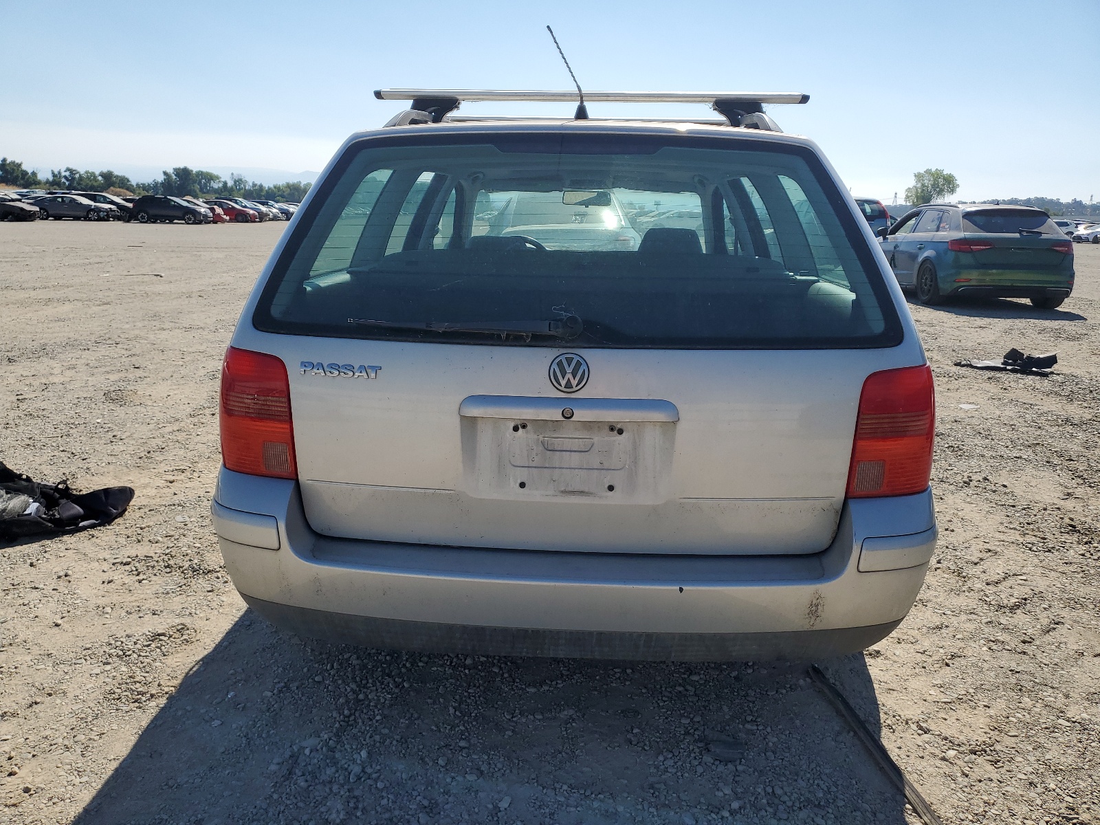 WVWNA23B9YE238584 2000 Volkswagen Passat Gls