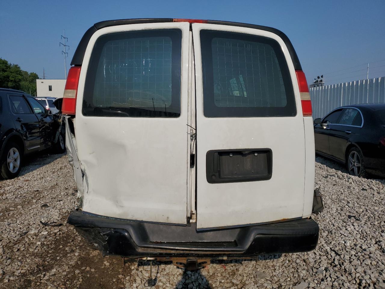 1GCGG25C581148711 2008 Chevrolet Express G2500