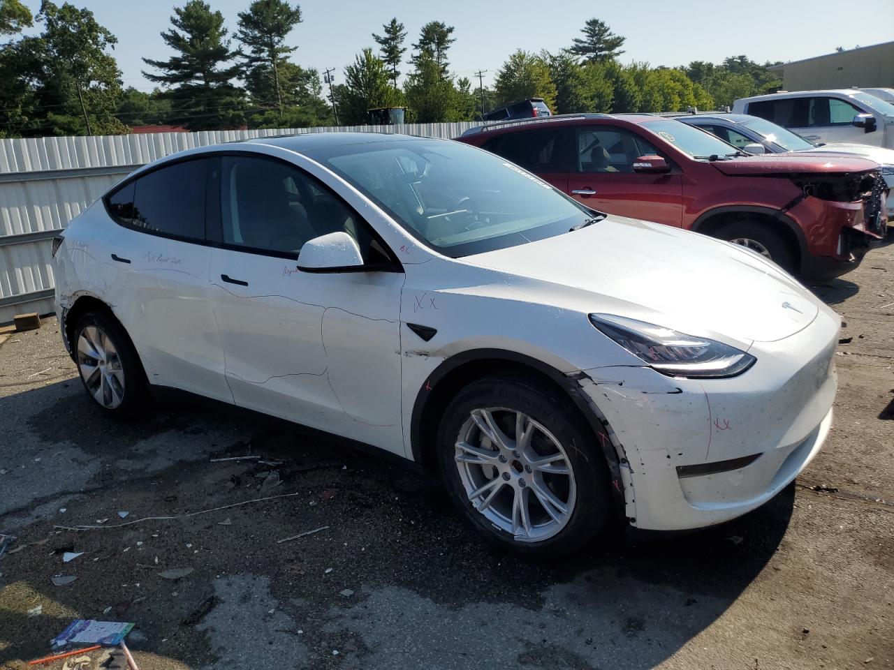 7SAYGDEE7PA094688 Tesla Model Y  4