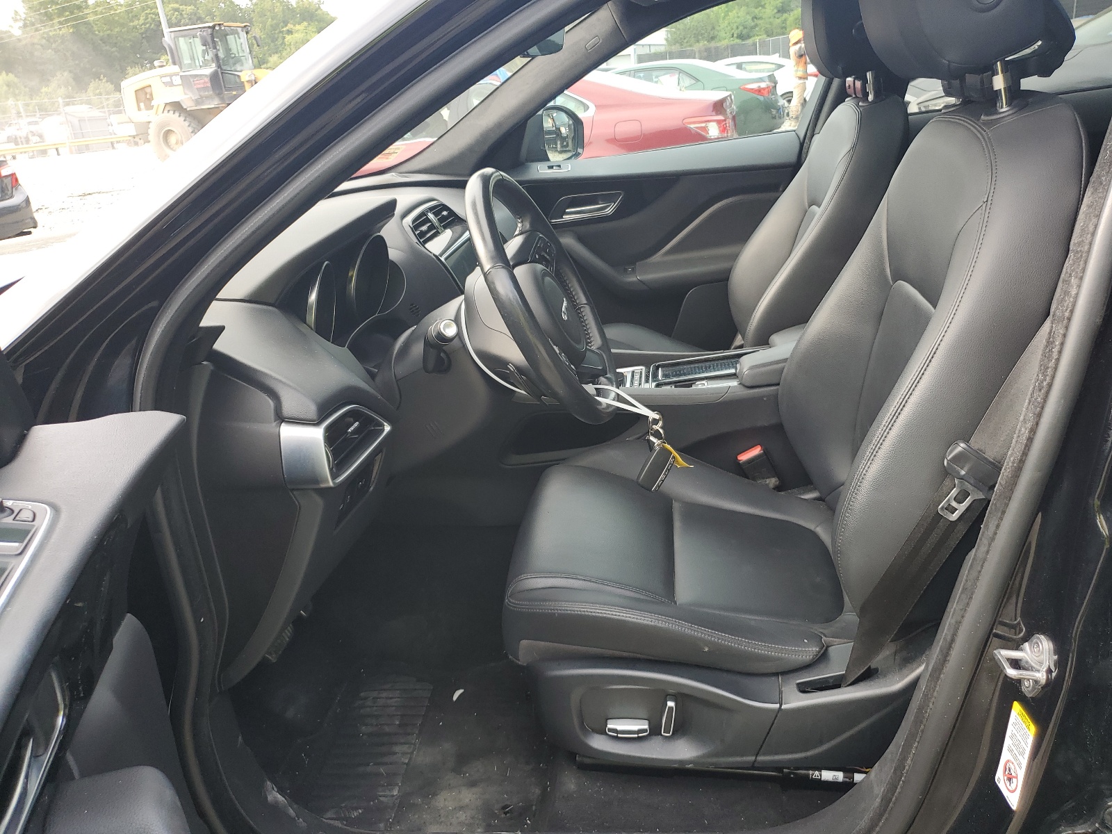 SADCJ2FX7KA395225 2019 Jaguar F-Pace Premium