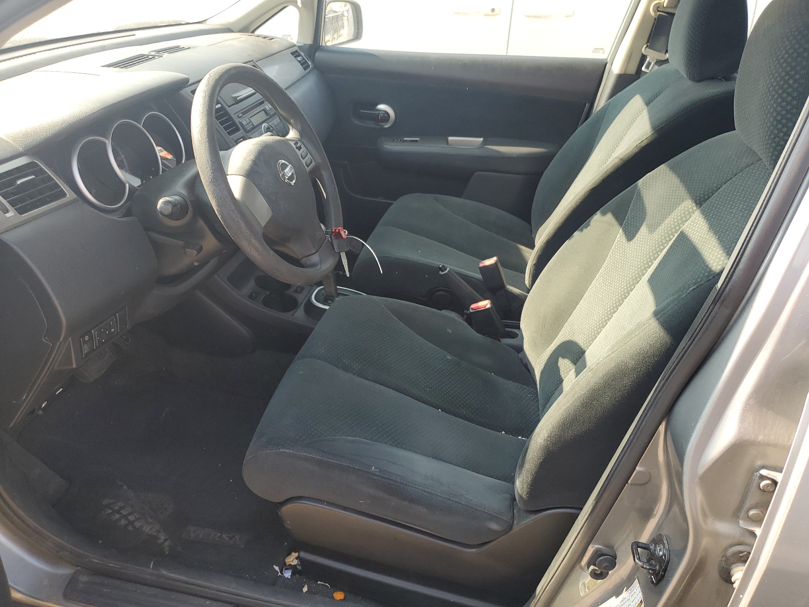 3N1BC1CP3BL373377 2011 Nissan Versa S