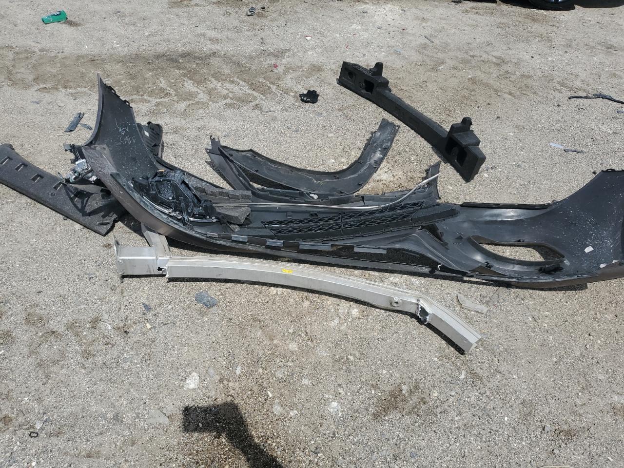 2017 Nissan Rogue - Image 15