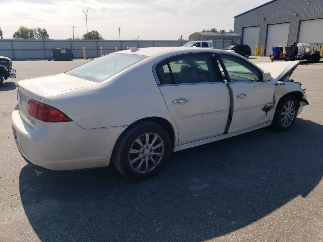 1G4HC5EM8BU147869 2011 Buick Lucerne Cxl