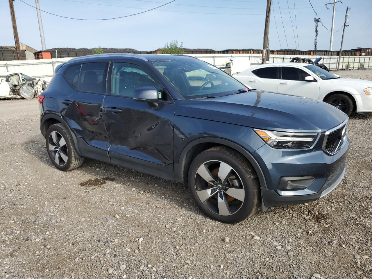 2021 Volvo Xc40 T5 Momentum VIN: YV4162UK0M2543687 Lot: 64879704