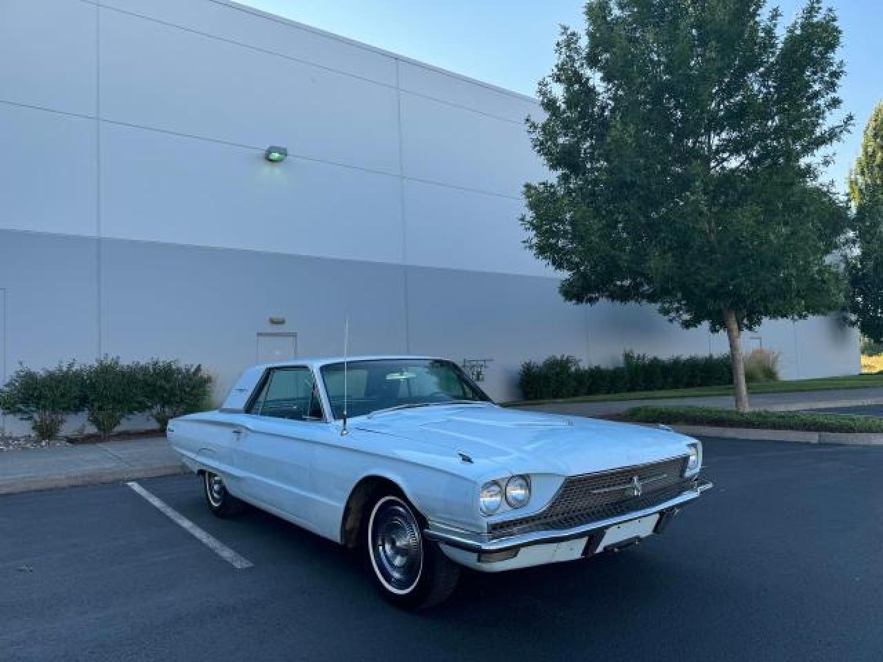 1966 Ford T-Bird VIN: 6Y83Z155635 Lot: 67840294