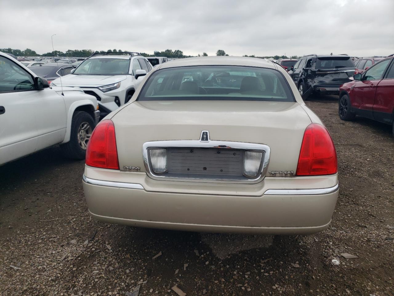 1LNHM82V16Y625897 2006 Lincoln Town Car Signature Limited