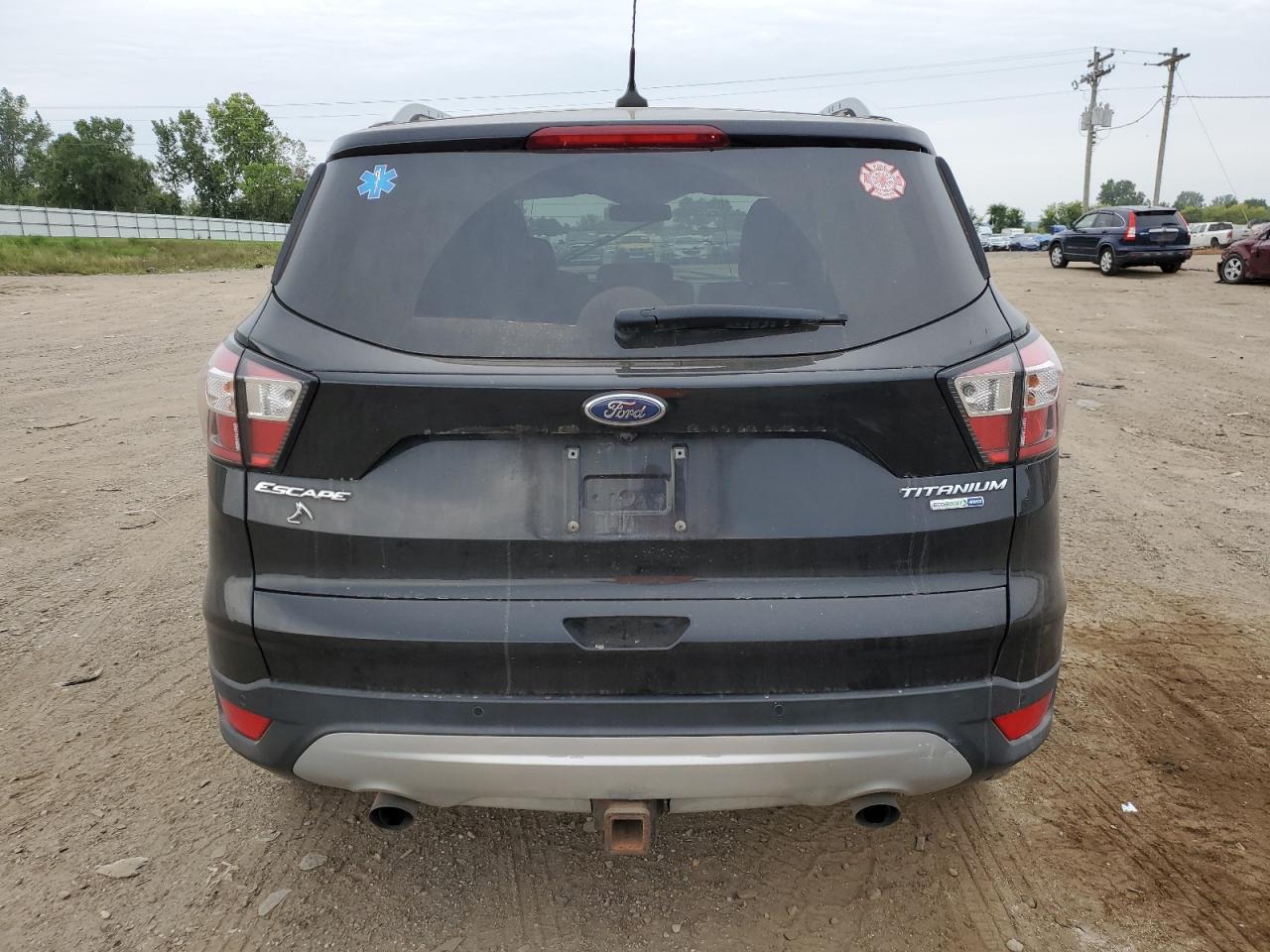 1FMCU9J97JUC33799 2018 Ford Escape Titanium