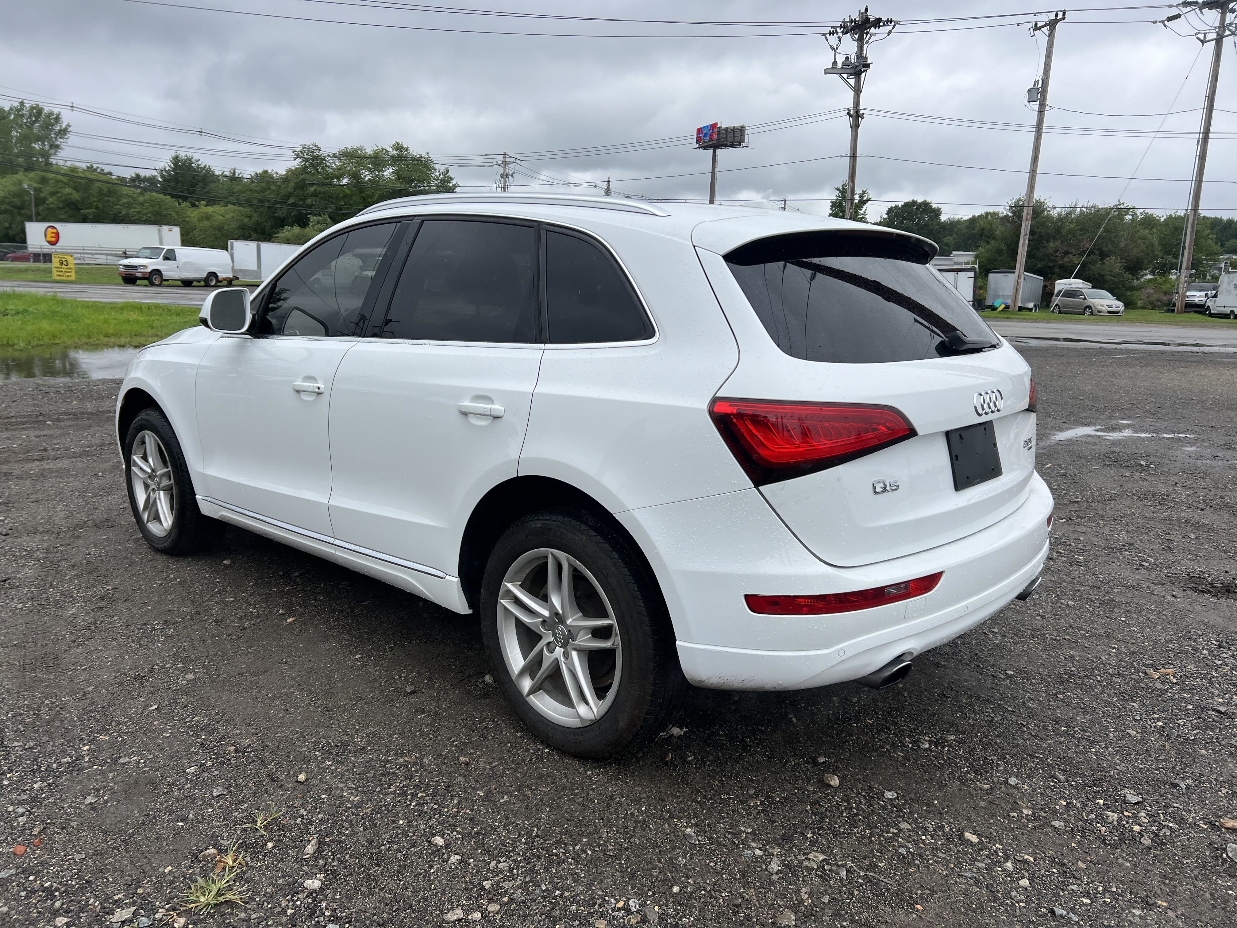 2013 Audi Q5 Premium Plus vin: WA1LFAFP7DA042293