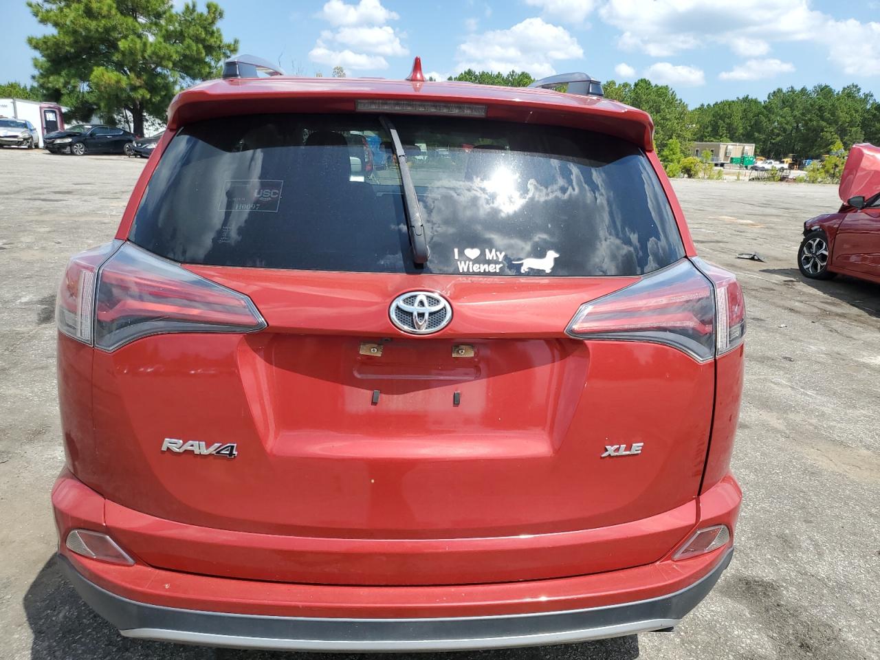 JTMWFREV9HJ133704 2017 Toyota Rav4 Xle