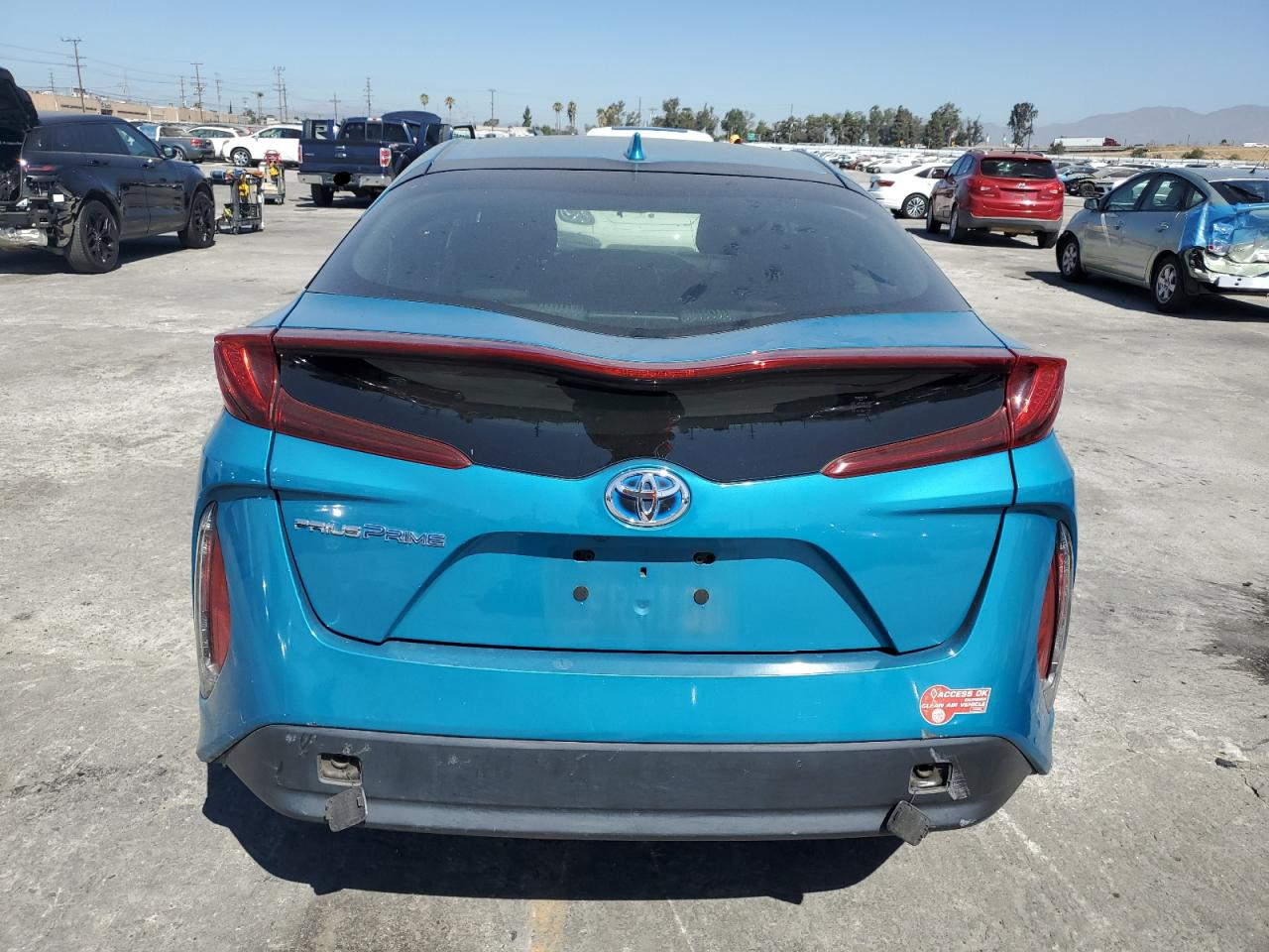 JTDKARFP9J3080168 2018 Toyota Prius Prime