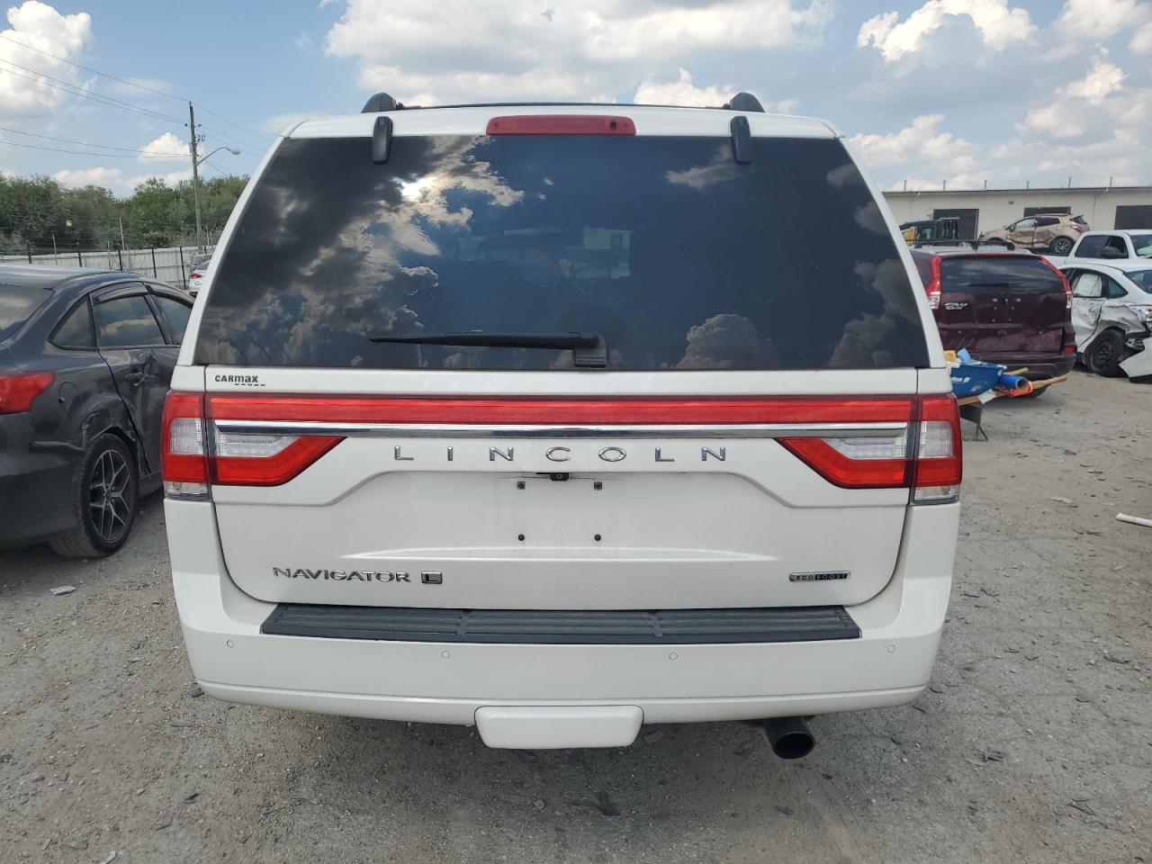 2015 Lincoln Navigator L VIN: 5LMJJ3HT4FEJ14119 Lot: 68979804