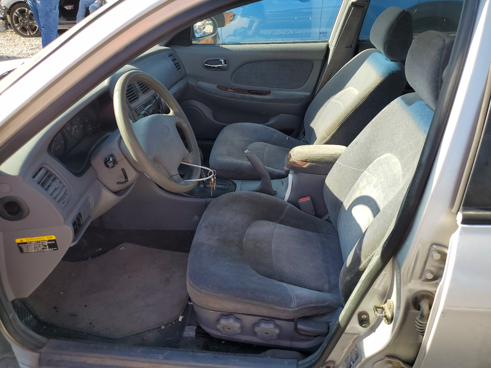 KMHWF35V4YA257761 2000 Hyundai Sonata Gls