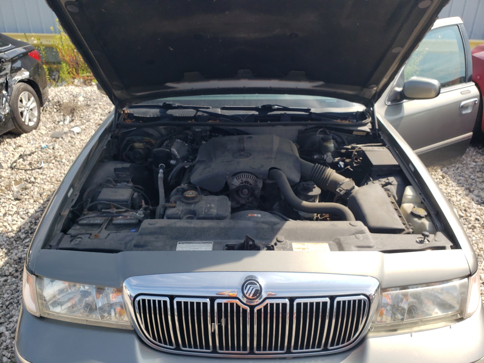 2MEFM75W3YX727424 2000 Mercury Grand Marquis Ls