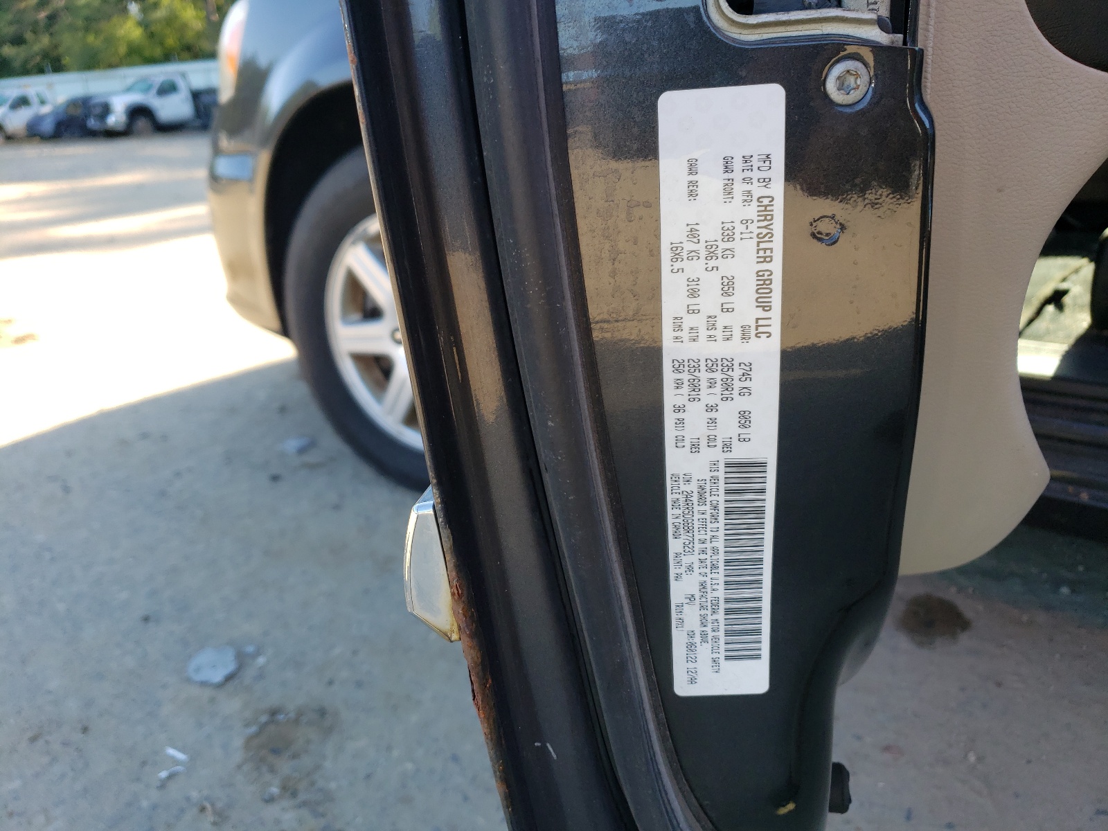 2A4RR5DG6BR775231 2011 Chrysler Town & Country Touring