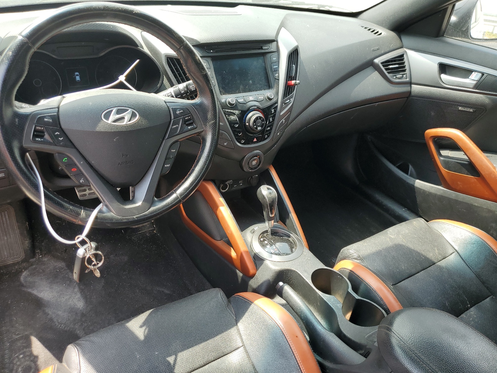 2016 Hyundai Veloster Turbo vin: KMHTC6AE8GU249906