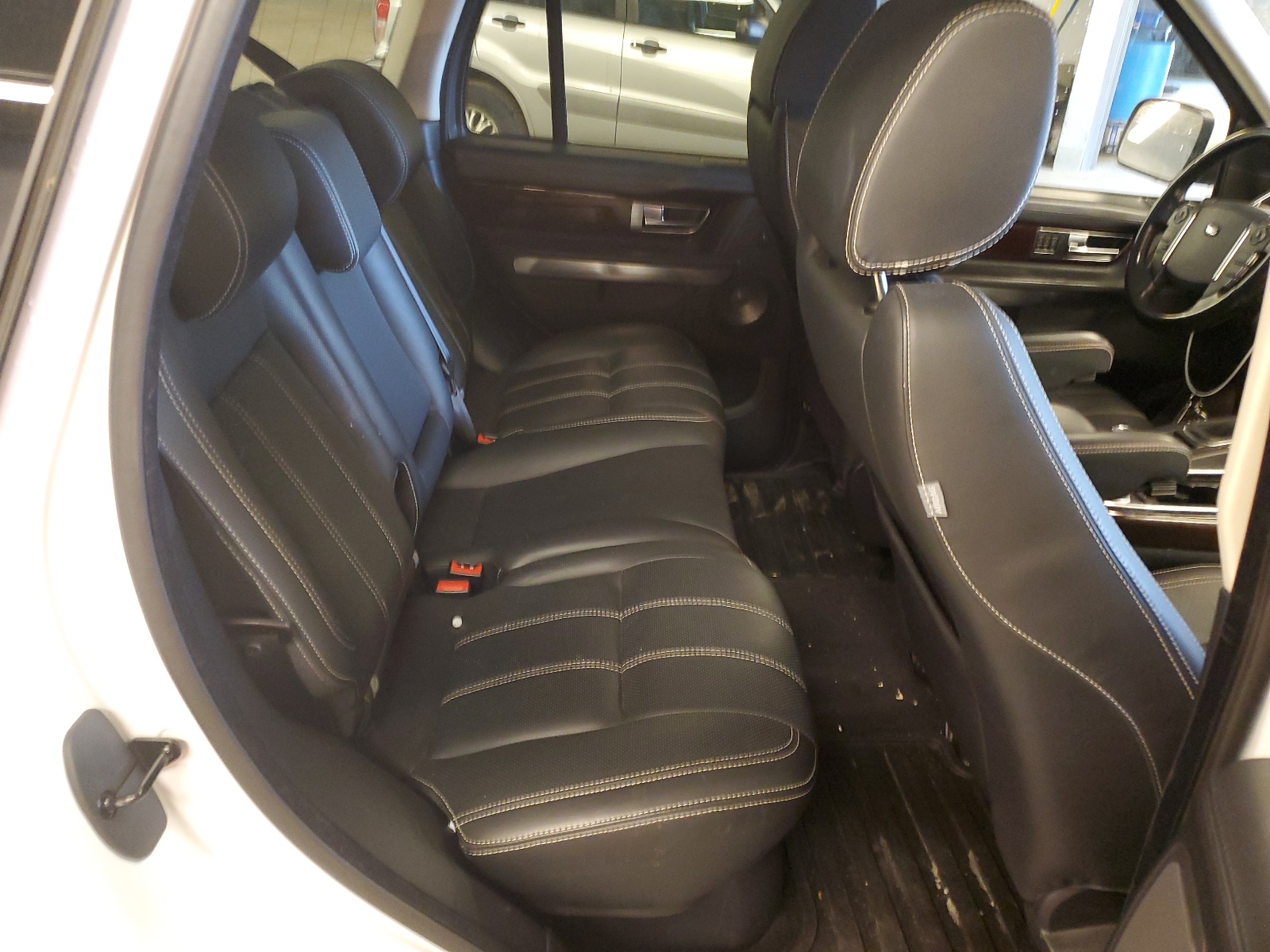 SALSK2D44BA272827 2011 Land Rover Range Rover Sport Lux